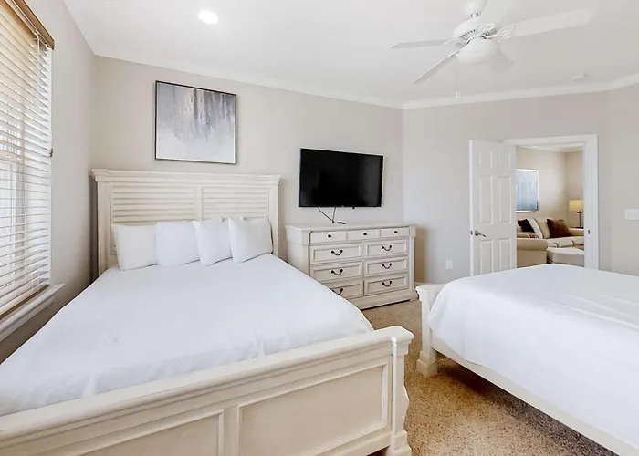 Holiday home Large And Beautiful Beachfront With Private Pool Ac