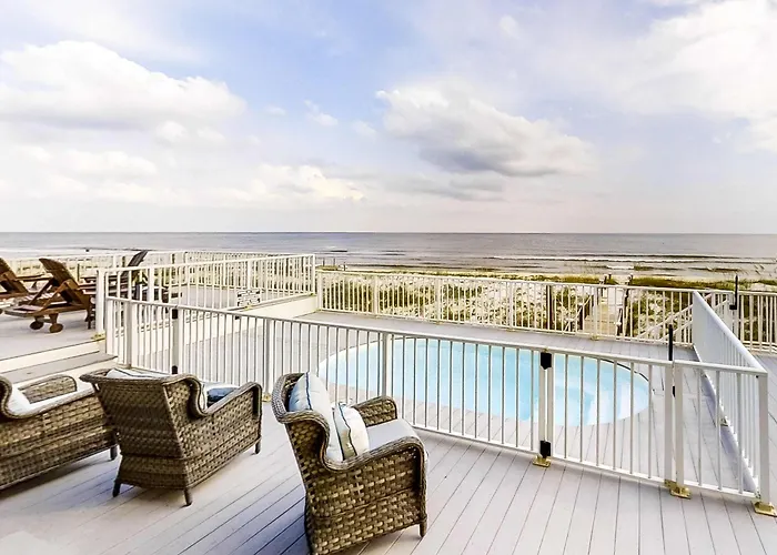 Large And Beautiful Beachfront With Private Pool Ac